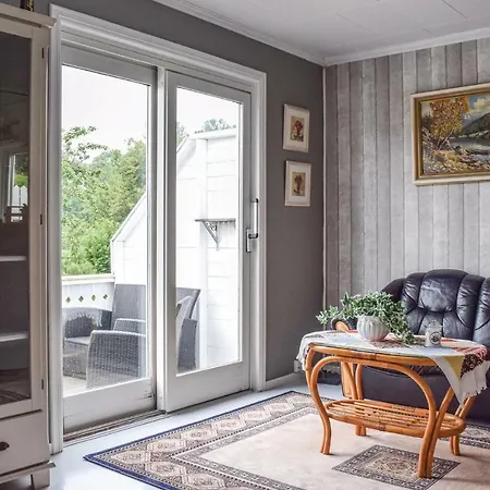 Awesome In W/ Wifi And 4 Bedrooms Σπίτι διακοπών Mosterhamn