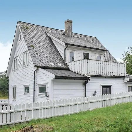 Awesome In W/ Wifi And 4 Bedrooms * Mosterhamn